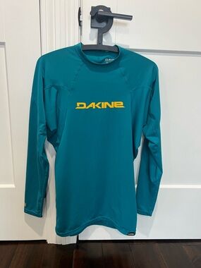 Dakine Teal Performance Rash Top with White Logo